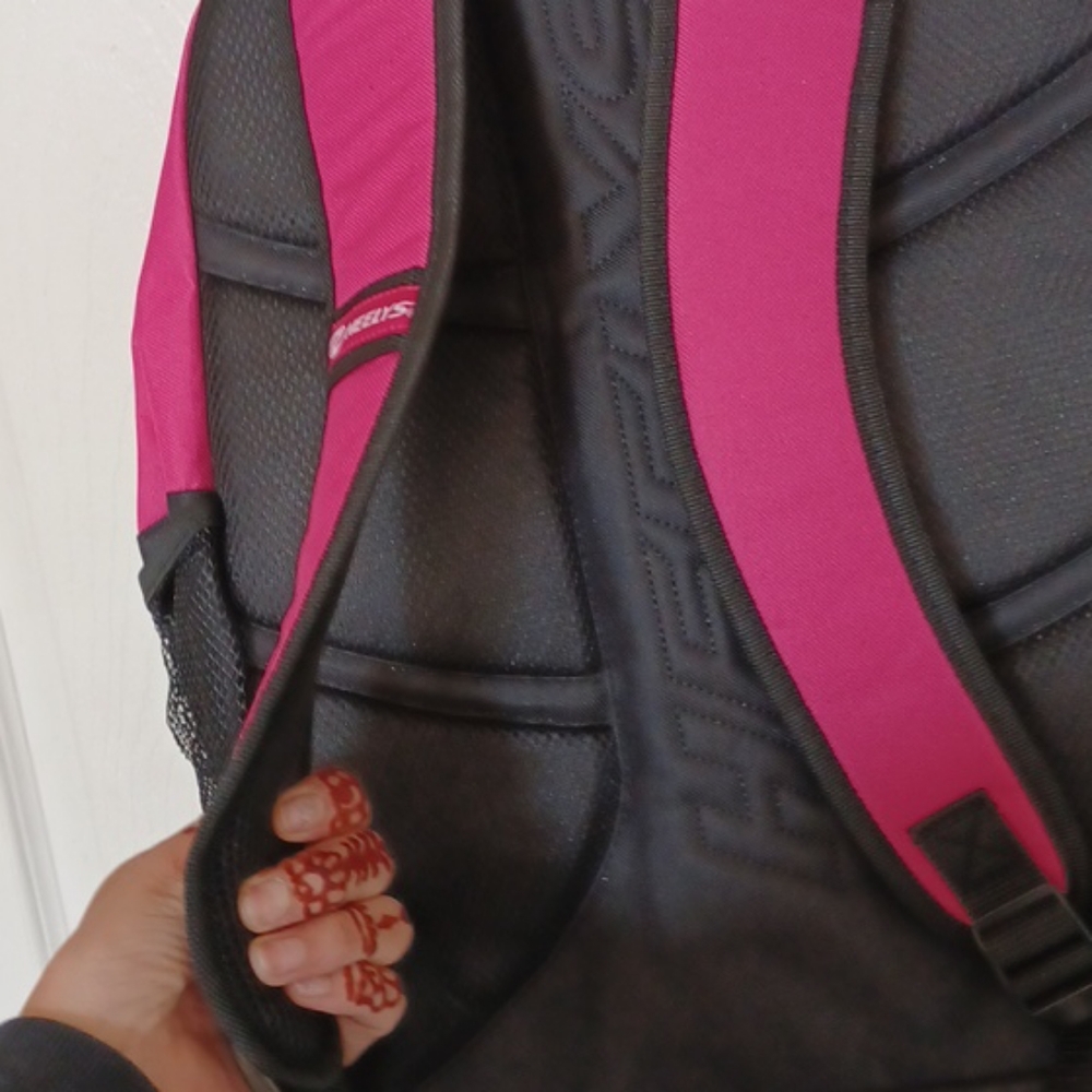 Pink Heelys backpack - Picture 2 of 4